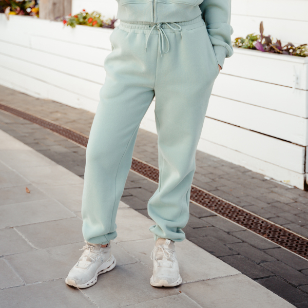 THE DROP CUT FLEECE SWEATPANT MENS