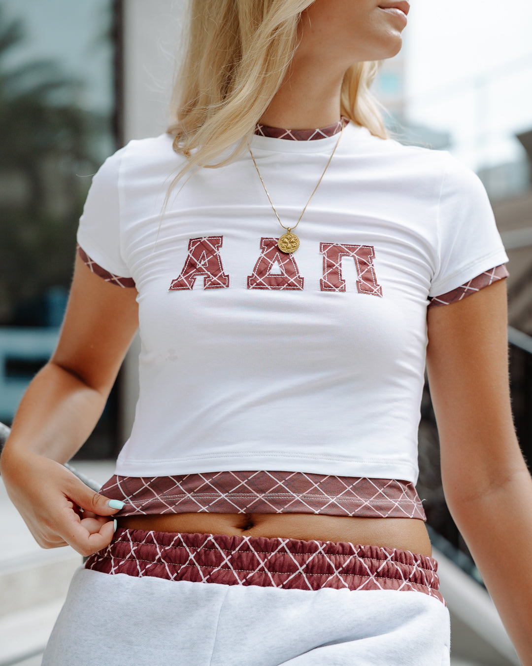 COTTON JERSEY CROP BABY TEE WITH LAYERED CONTRAST TRIM