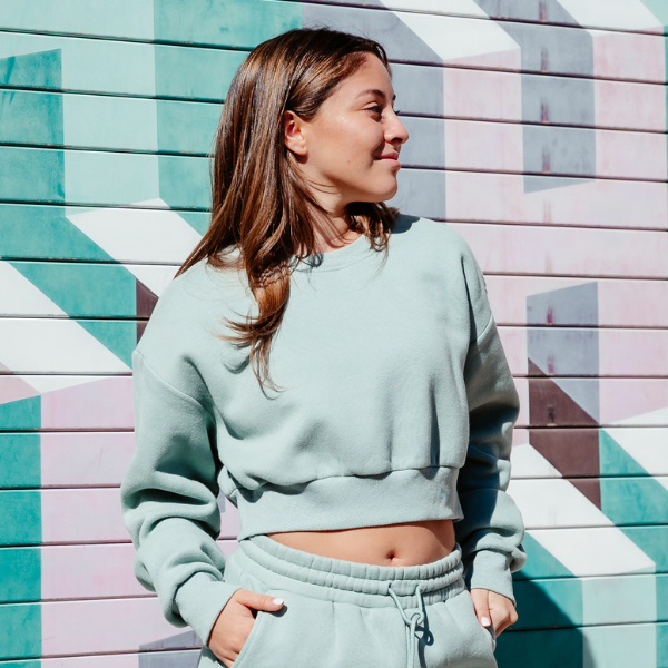 Drop Cut Women's Crop Crewneck Sweatshirt – The Collegiate Lineup Drop Cut Women's Crop Crewneck Sweatshirt – The Collegiate Lineup